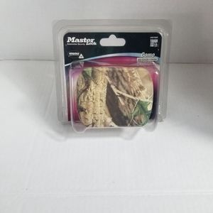 NEW IN BOX MASTER LOCK CAMO TRAILER HITCH COVER